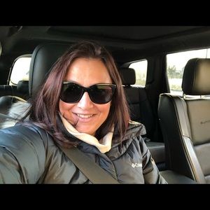 Meet your Posher, Sharon